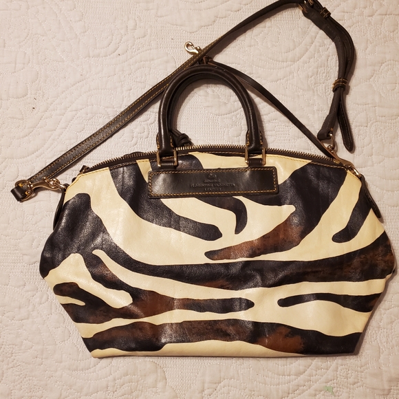 Purse - Picture 2 of 3